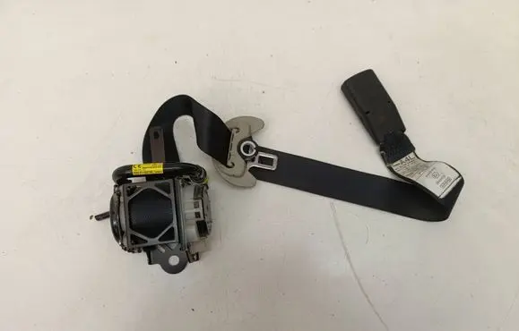 Infiniti Q50 Front seatbelt 0589P1000146