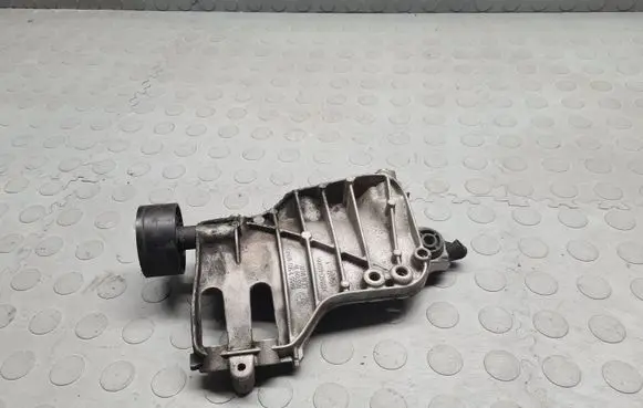 BMW X3 F25 A/C compressor mount bracket 7585167 68572910 ENAC46000