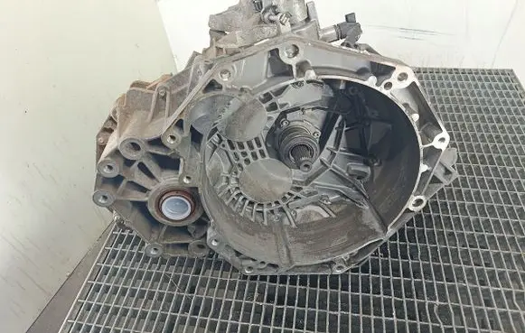 Chevrolet Cruze Manual 6 speed gearbox 