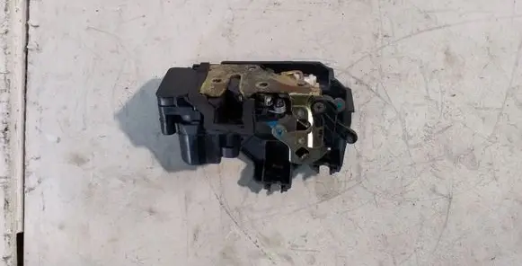 Chevrolet Epica Rear door lock