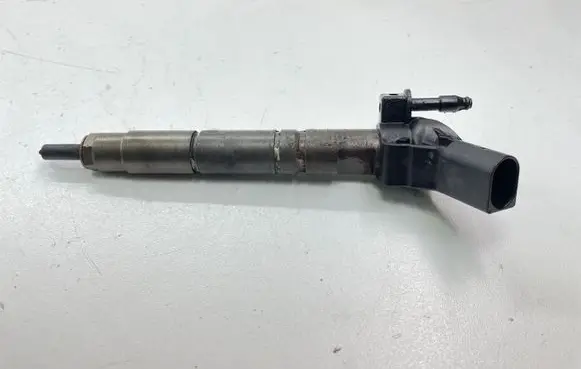 Chrysler 300 - 300C Fuel injector A6420701387 0445115064