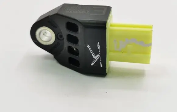 Toyota RAV 4 (XA30) Airbag deployment crash/impact sensor 8983142010 702639F5L