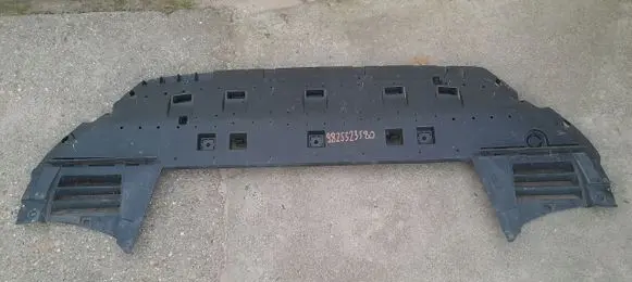 Opel Combo E Front bumper skid plate/under tray 9825323580
