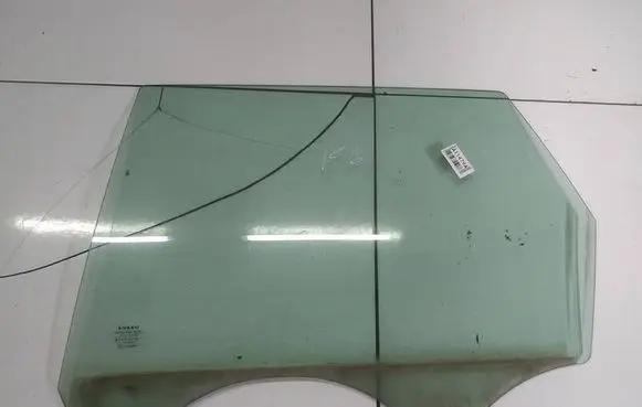 Volvo V50 Rear door window glass AS2