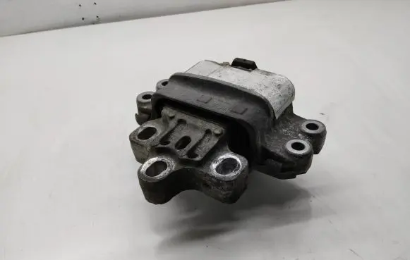 Seat Alhambra (Mk2) Engine mount bracket