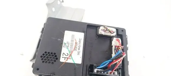 Suzuki Grand Vitara II Comfort/convenience module 3677065J50