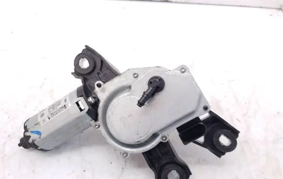 Volkswagen PASSAT B7 Rear window wiper motor 53032812 3C9955711A 156074948