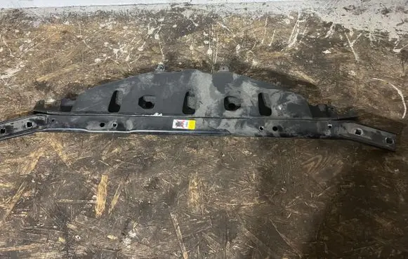 BMW X1 E84 Top upper radiator support slam panel 18885210