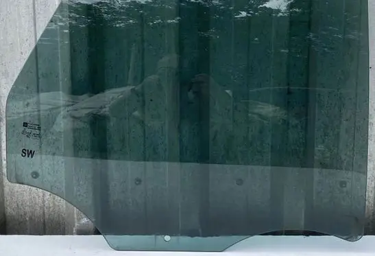 Opel Astra J Sliding door window/glass 