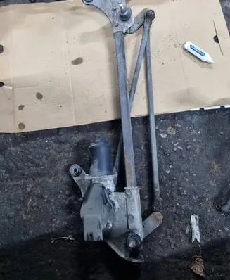 Honda Prelude Front wiper linkage 