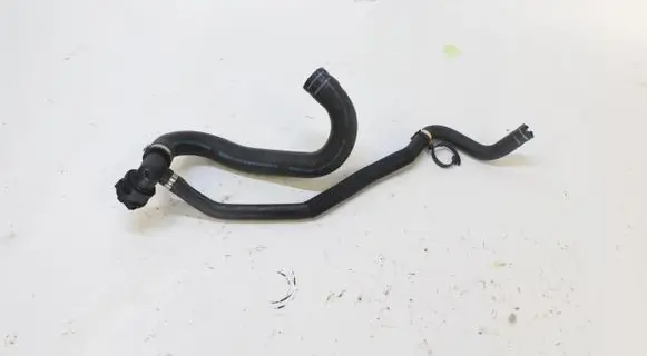 Coolant pipe/hose