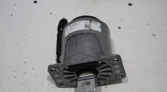 Porsche 992 Engine mount vacuum valve 992199384A 1004210