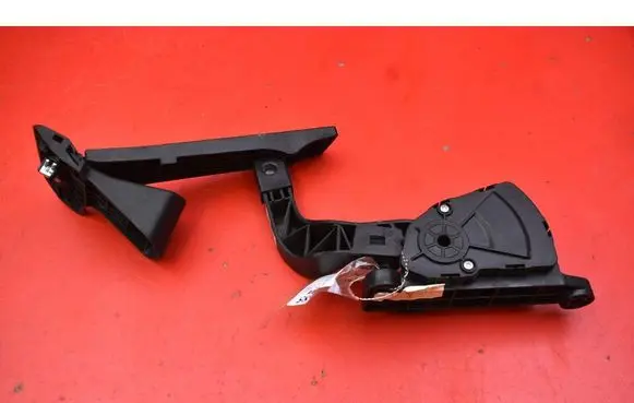 Hyundai ix35 Accelerator throttle pedal DH327272S000