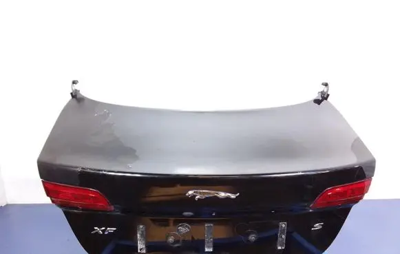 Tailgate/trunk/boot lid