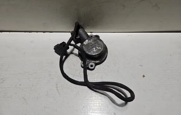 Volvo S80 Camshaft position sensor 9186812