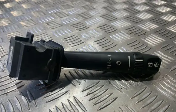 Volvo S60 Wiper control stalk 8191545