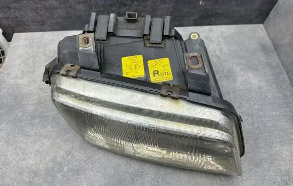 Audi A4 S4 B6 8E 8H Headlight/headlamp 8D0941030B 1307022195