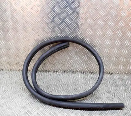 Maserati GranTurismo Rubber seal front coupe door 80090000
