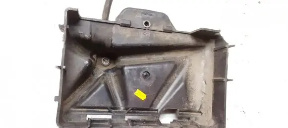 Skoda Octavia Mk1 (1U) Battery box tray 6Q0915331