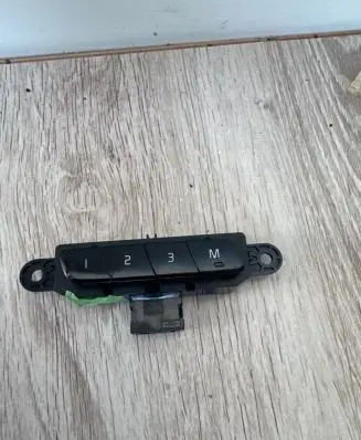 Volvo XC90 Seat memory switch 31376461 18UL19