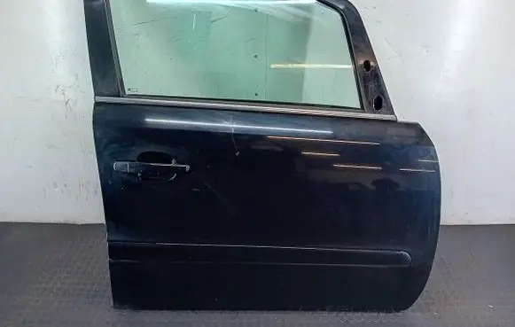 Opel Zafira B Front door