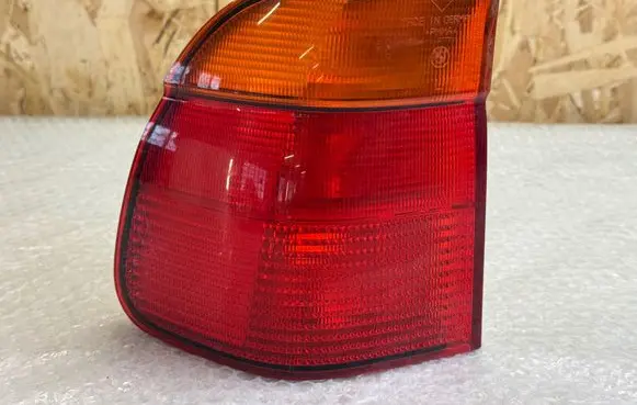 BMW 5 E39 Rear/tail lights 8361671 2496339 393390