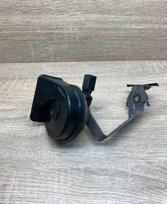 Volkswagen PASSAT B6 Horn signal 3C0951182 3C0951223D