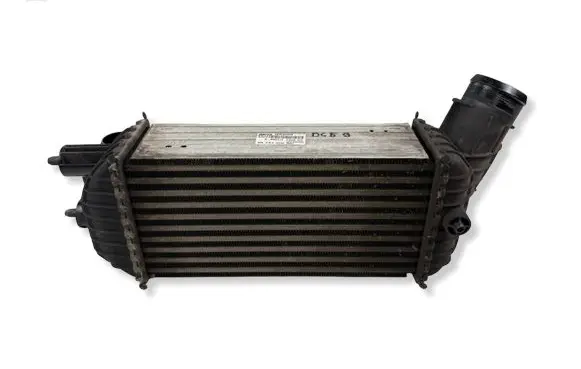 Citroen DS5 Intercooler radiator 9674720580