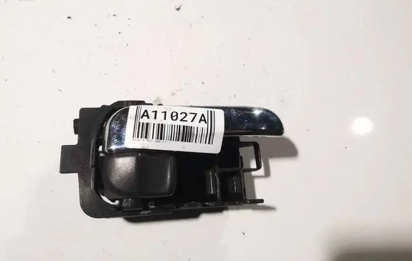 Nissan X-Trail T30 Rear door interior handle