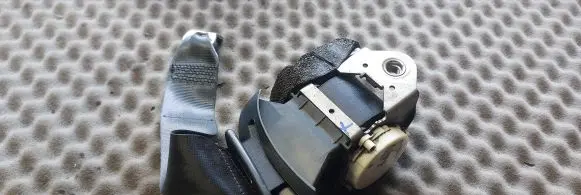 Volkswagen Scirocco Rear seatbelt 1K8857805
