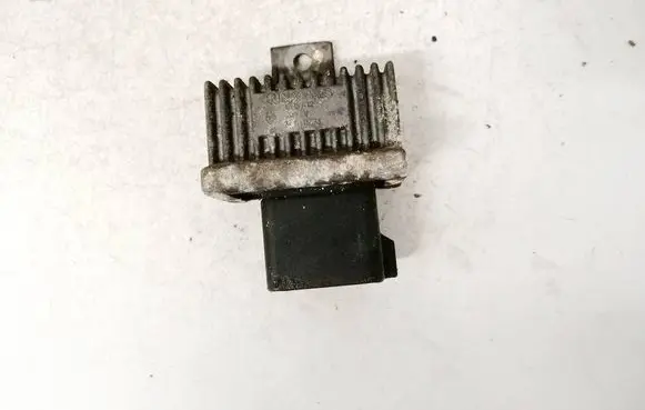 Nissan Note (E11) Glow plug pre-heat relay