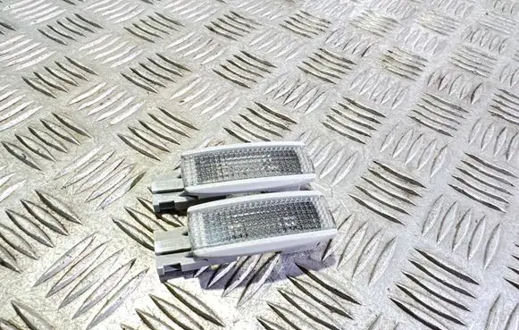 Volkswagen Touran I Other interior light 3B0947113