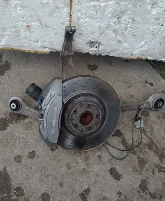 Mercedes-Benz S C217 Front wheel hub spindle knuckle