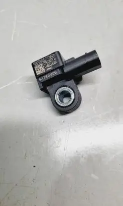 Opel Mokka B Airbag deployment crash/impact sensor 9831467780