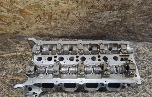 Jaguar XJL Engine head 8W936090AH