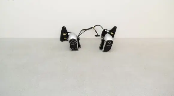Steering wheel buttons/switches