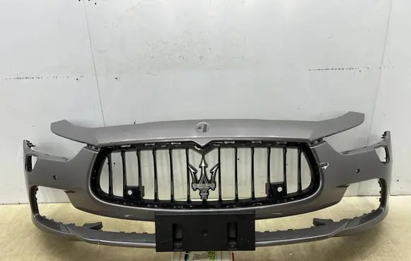 Maserati Ghibli Front bumper 670010937