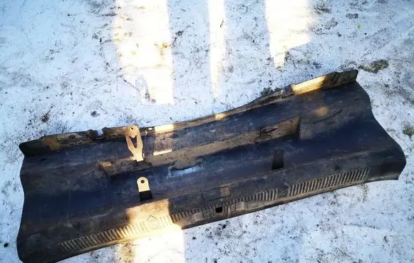 Other trunk/boot trim element