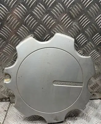 Volkswagen PASSAT B4 R14 wheel hub/cap/trim 357601147A