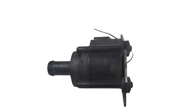 Volvo V60 Electric auxiliary coolant/water pump 31338211 704773000