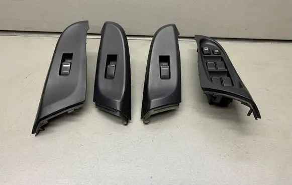 Nissan Almera N16 Electric window control switch 82961BM700 80961BM510