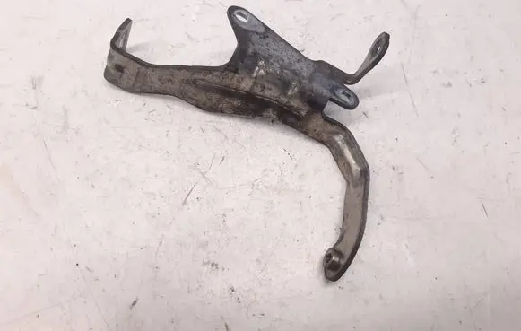 Ford Focus EGR valve cooler bracket 31358502 240312