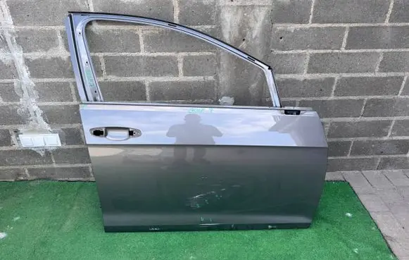 Volkswagen Golf VII Front door 