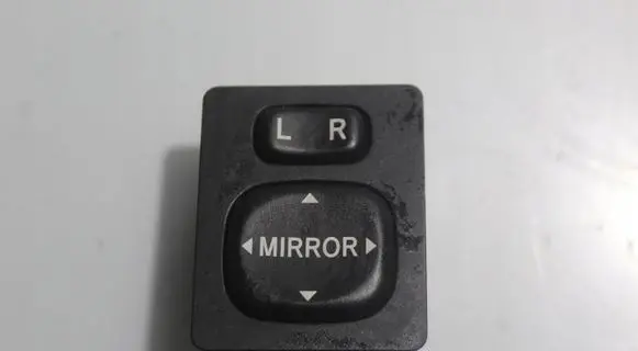 Toyota Corolla E120 E130 Wing mirror switch