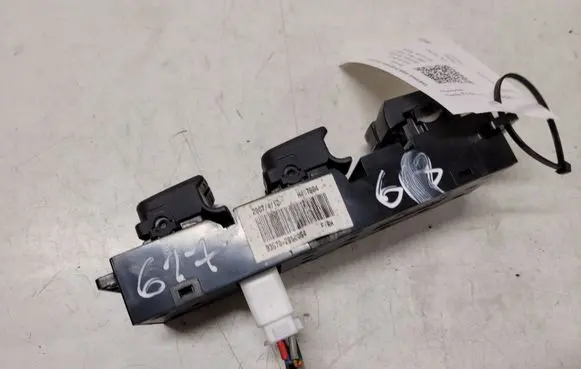 Hyundai Santa Fe Electric window control switch 936702B500S4 936702B500