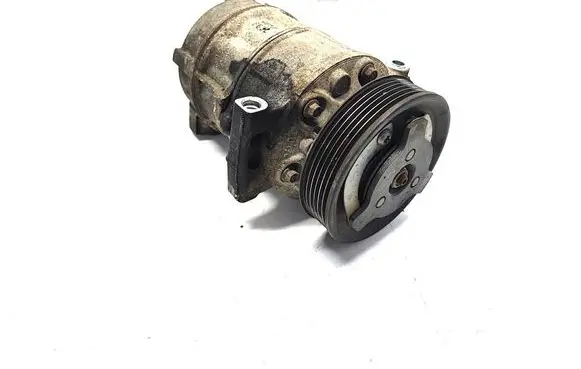 Volkswagen Crafter Air conditioning (A/C) compressor (pump) 5Q0820803Q