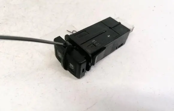 Fog light switch