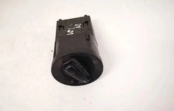 Volkswagen PASSAT B5 Light switch 1C0941531