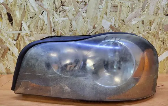 Volvo XC90 Headlight/headlamp 30744011 89900296