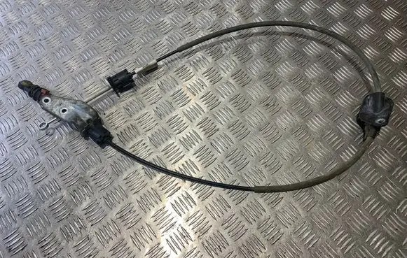 Gear shift cable linkage